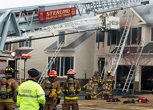 photo by David Miskinyar